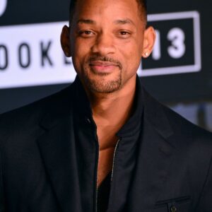 24 celebrities who have probably found the fountain of youth