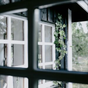 stockholm paris studio eso3nbeeb3e unsplash